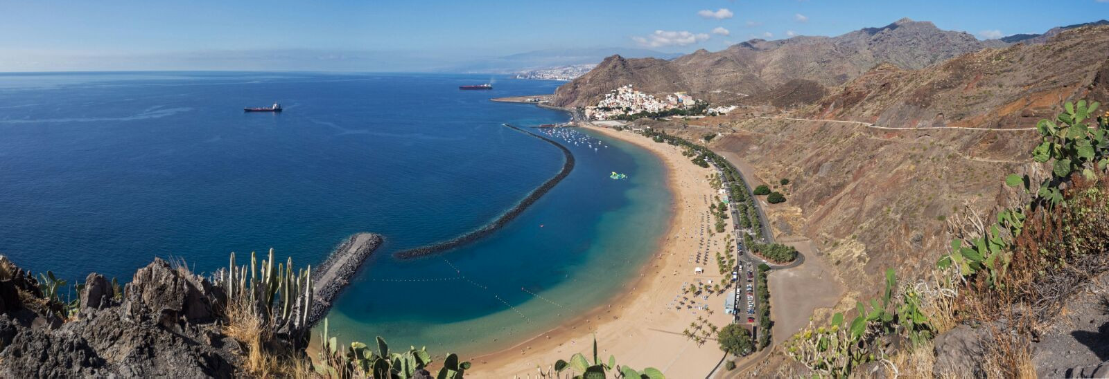 Panorámica de la Playa de Las Teresitas